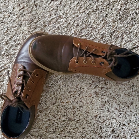 Shoes - Picture 3 of 3